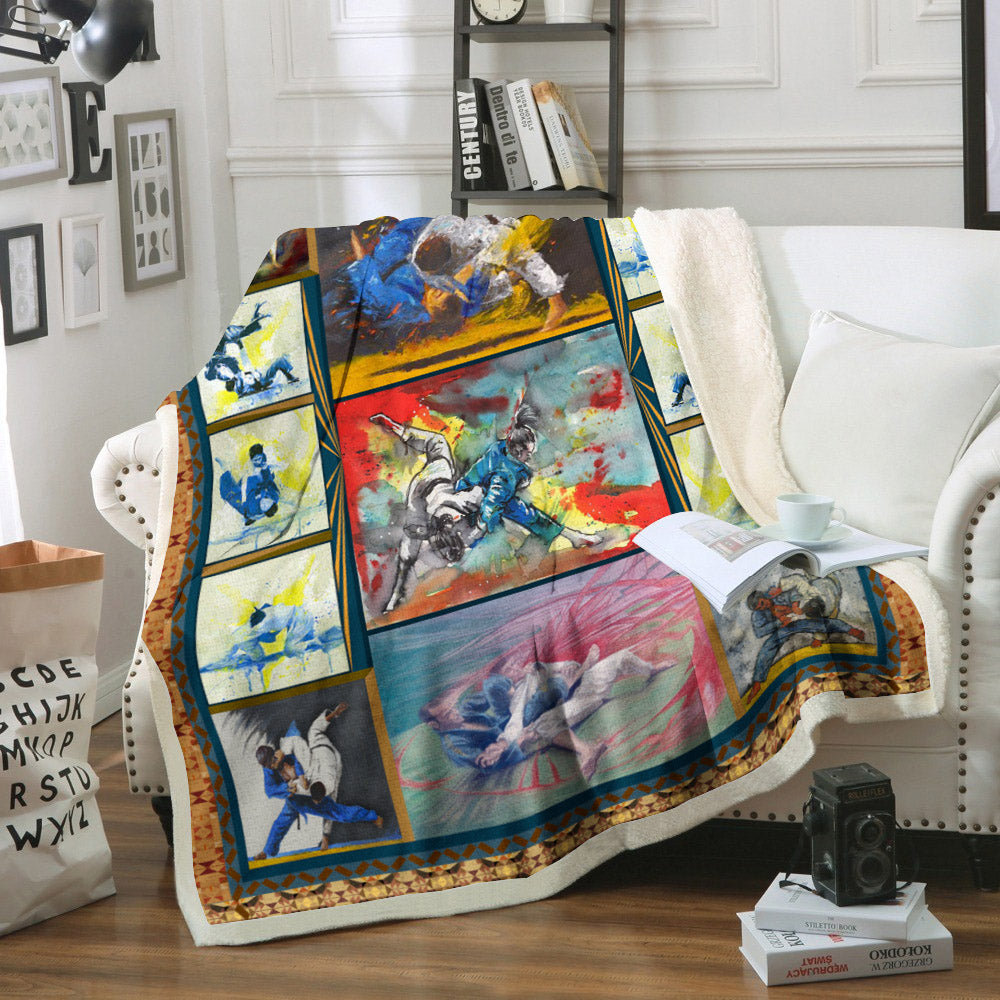 Judo CL02110768MDF Sherpa Fleece Blanket