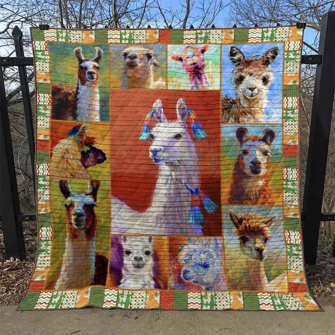 Llama NX210523 Quilt Blanket