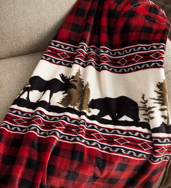 Lodge Moose Bear CLM2709069S Sherpa Fleece Blanket