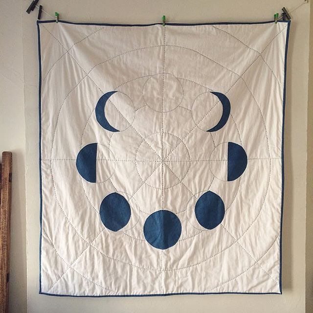 Moon Phases CLM190650 Quilt Blanket