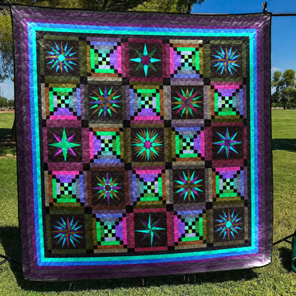 Moonglow CLA0111542Q Quilt Blanket