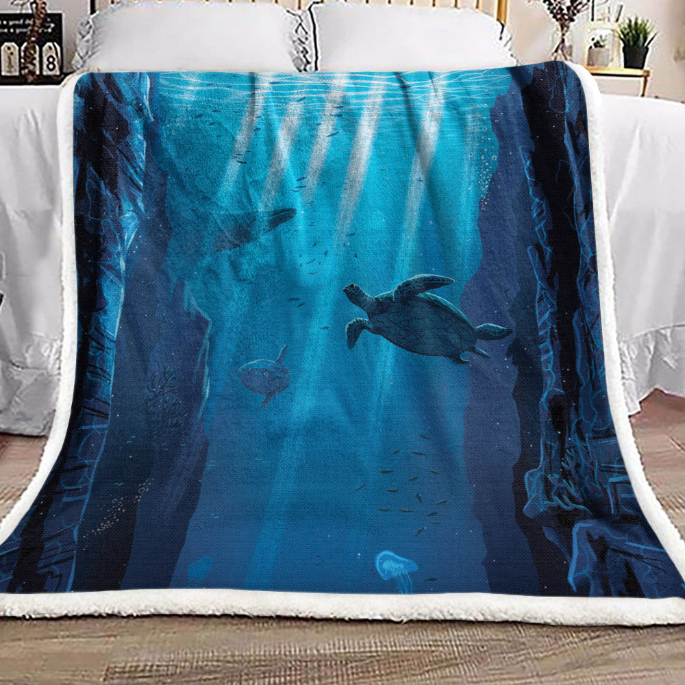 Ocean DN2210168F Sherpa Fleece Blanket