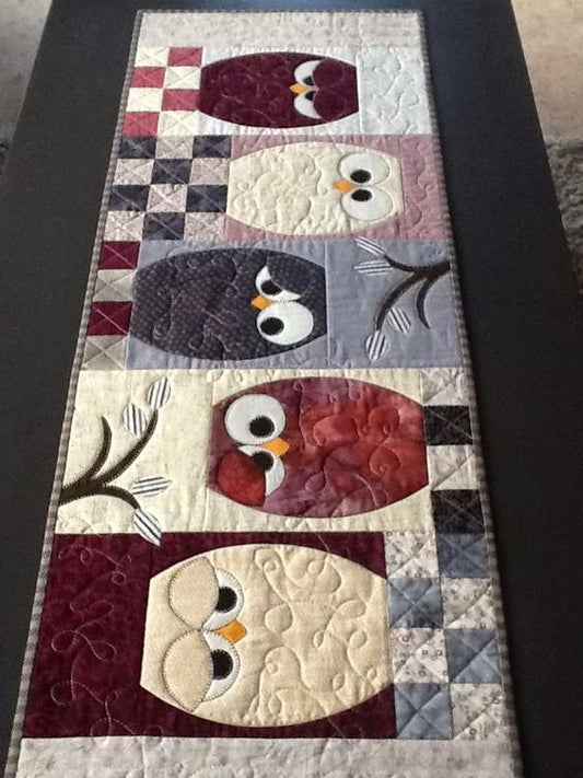 Owl CLA1110152RR Runner Rug