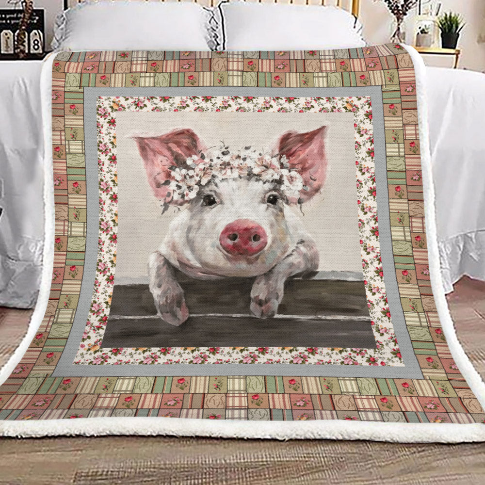 Pig YH25100240F Sherpa Fleece Blanket