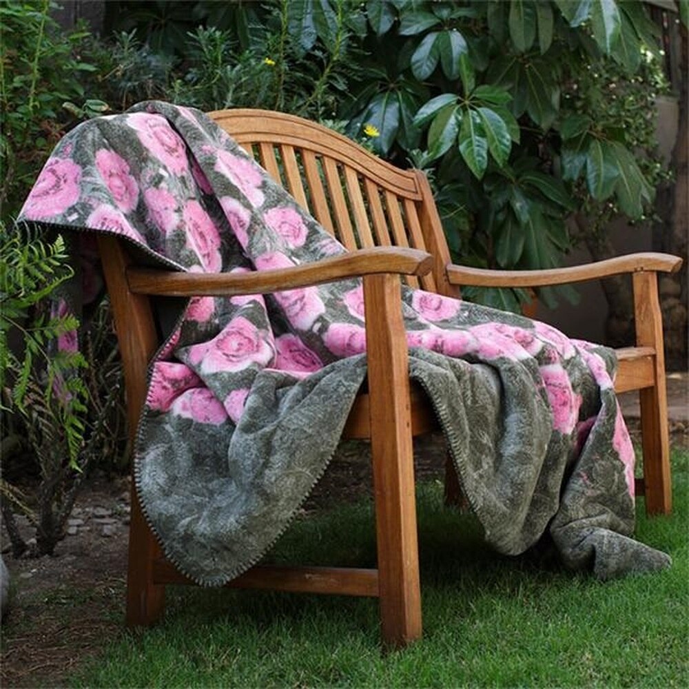 Pink Rose CLM1810133S Sherpa Fleece Blanket
