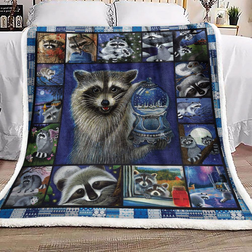 Raccoon BL0110206F Sherpa Fleece Blanket