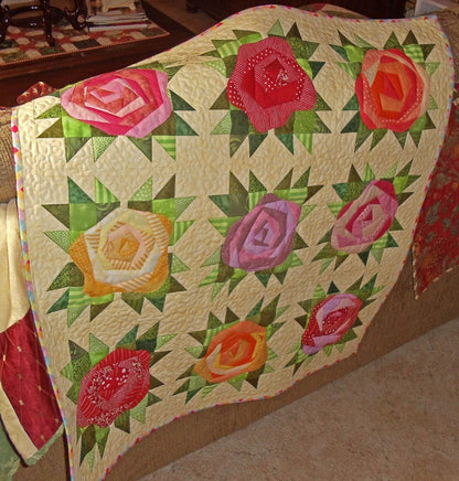 Rose CLA1810461Q Quilt Blanket