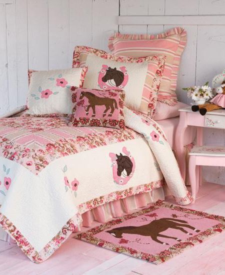 Rustic Pink Horse CLM2210214B Quilt Bedding Set