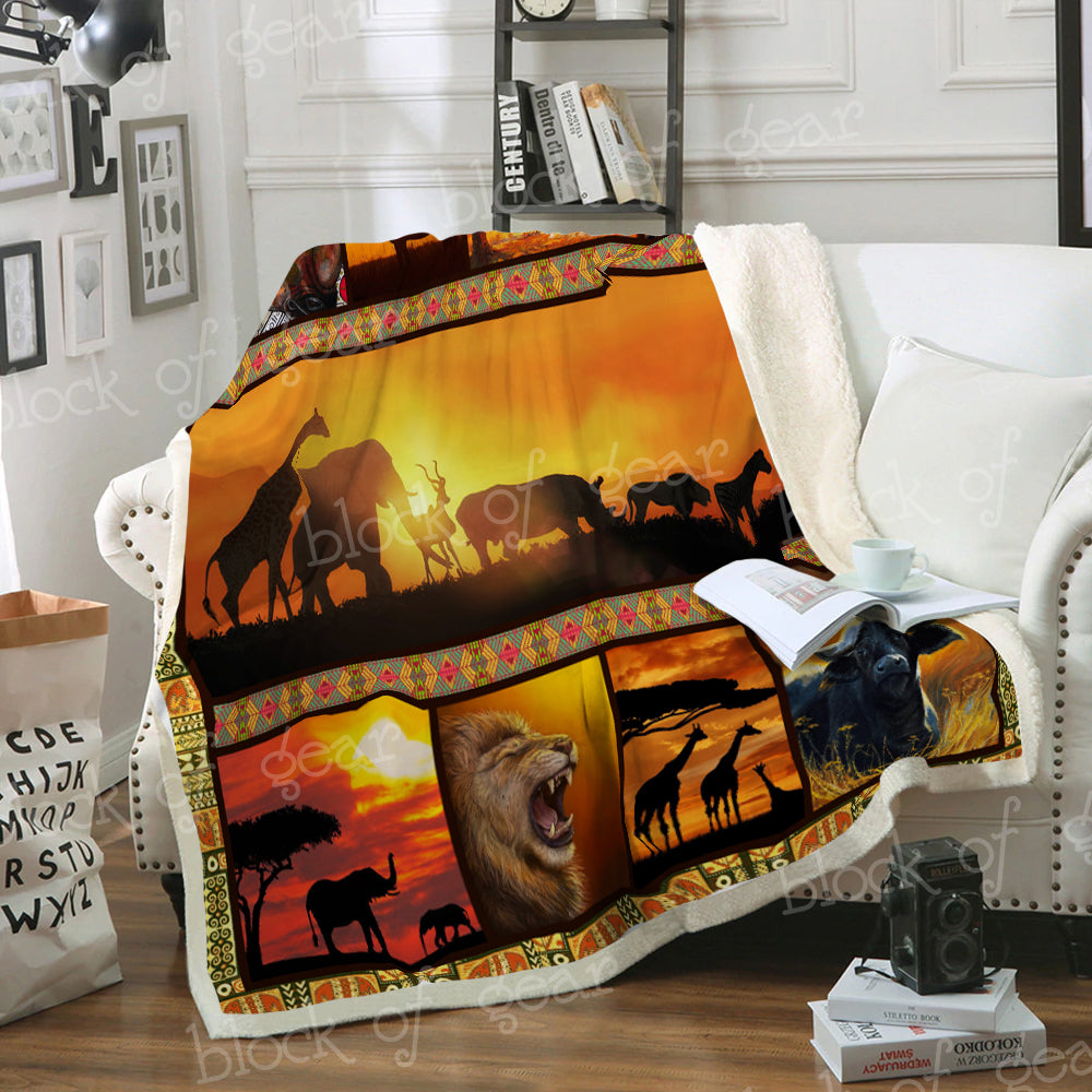 Safari CL03100178MDF Sherpa Fleece Blanket