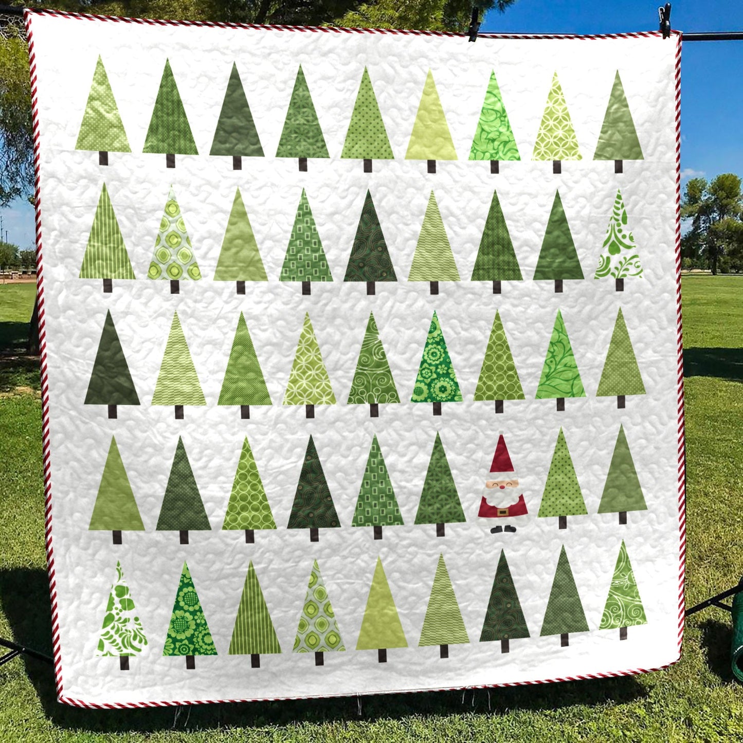 Santa In The Trees CLA1910415Q Quilt Blanket