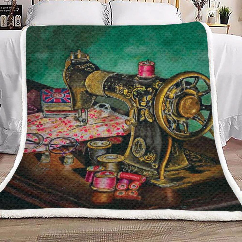 Sewing HM2109123TT Sherpa Fleece Blanket