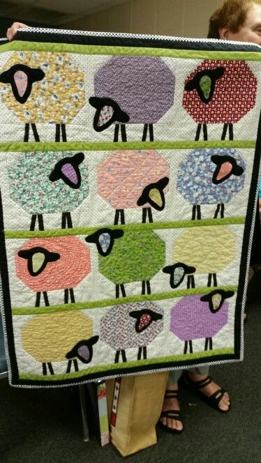 Sheep CLA0810424Q Quilt Blanket