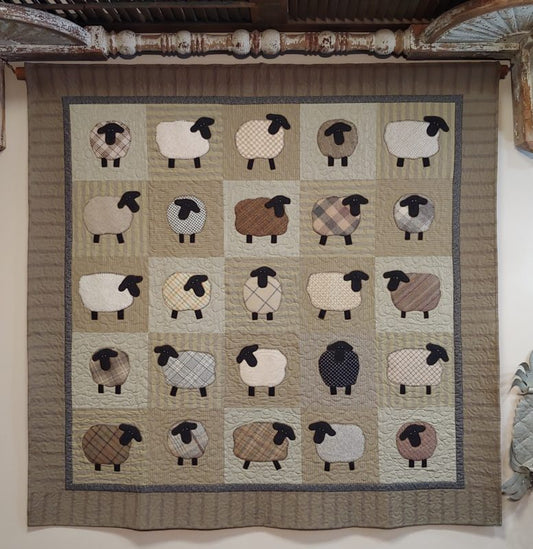 Sheep CLA0912127Q Quilt Blanket