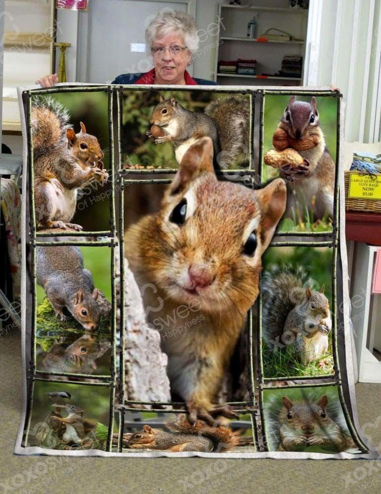 Squirrel CL05100494MDF Sherpa Fleece Blanket