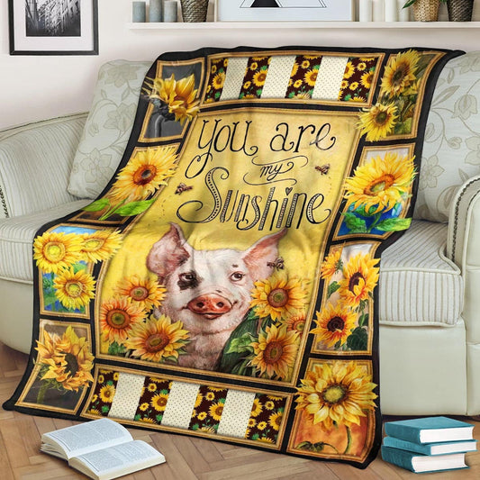 Sunflower Pig CL240890MD Sherpa Fleece Blanket