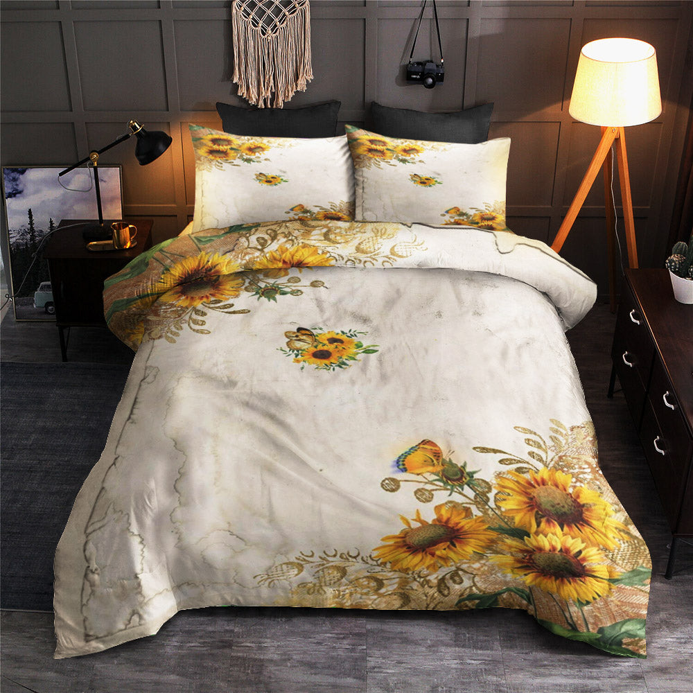 Sunflower With Moth HN030961B Bedding Sets
