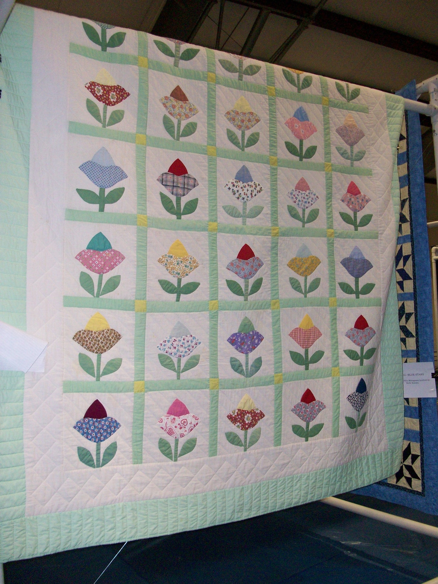 Tulips CLA2711938Q Quilt Blanket