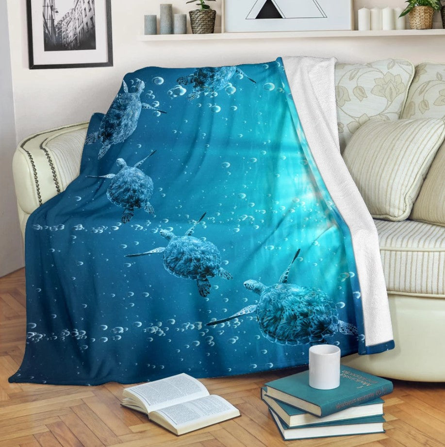 Turtle CLA2011348F Sherpa Fleece Blanket