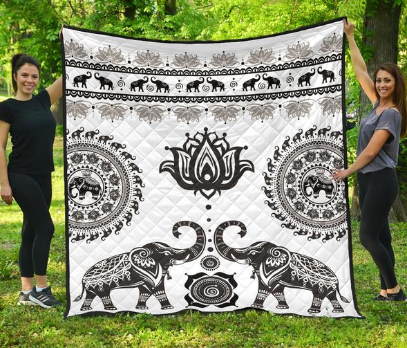 White Mandala CL15100423MDQ Quilt Blanket