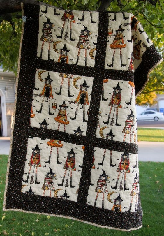 Witch CLA0710789Q Quilt Blanket