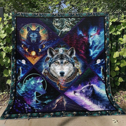 Wolf CG230728B Quilt Blanket