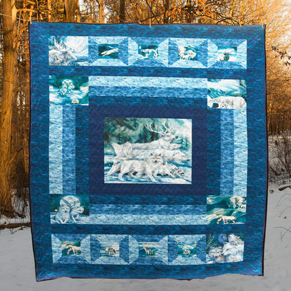 Wolf CLA1410616Q Quilt Blanket