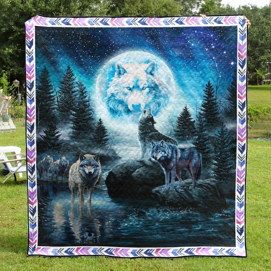 Wolf CLA1510495Q Art Quilt