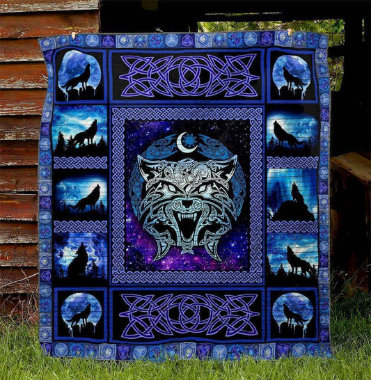 Wolf HM110530 Quilt Blanket