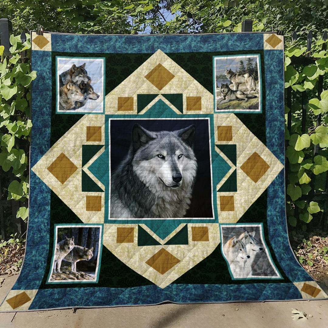 Wolf HT80026 Quilt Blanket