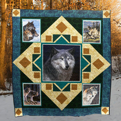 Wolf HT80026 Quilt Blanket