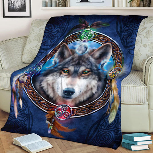 Wolf DD220852F Sherpa Fleece Blanket