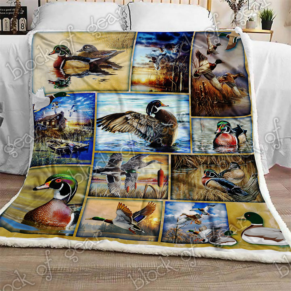 Wood Duck CL0210231MDF Sherpa Fleece Blanket