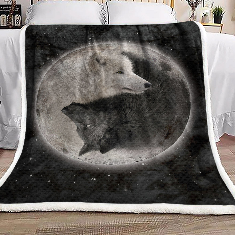Yin Yang Wolves HN1211160F Sherpa Fleece Blanket