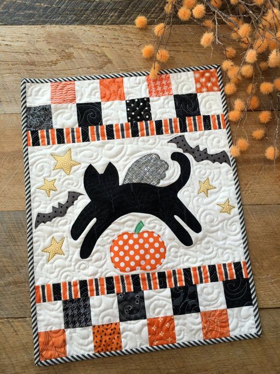 Halloween Cat CLA130324017 Quilted Placemats