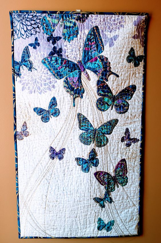 Butterfly CLA140324087 Quilted Table Runner