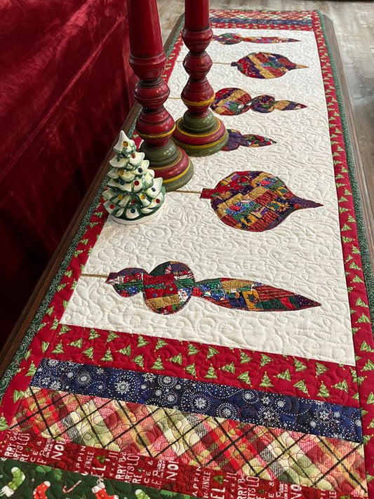 Christmas CLA201223036 Quilted Table Runner