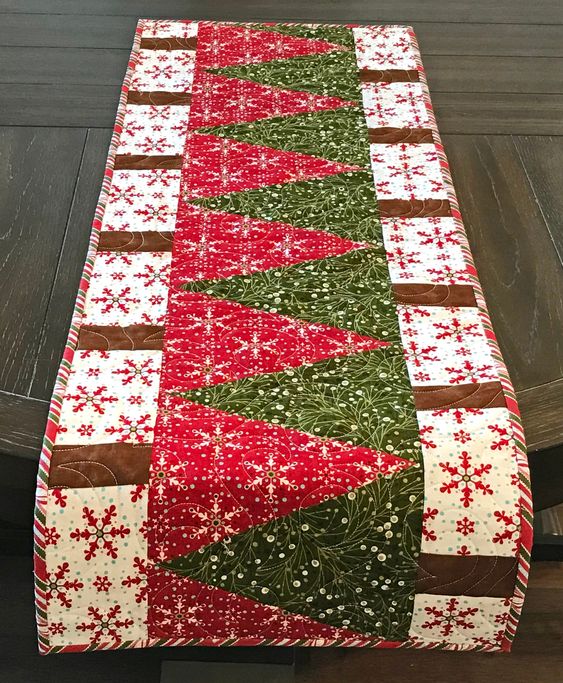 Christmas Tree CLA08122328 Quilted Table Runner