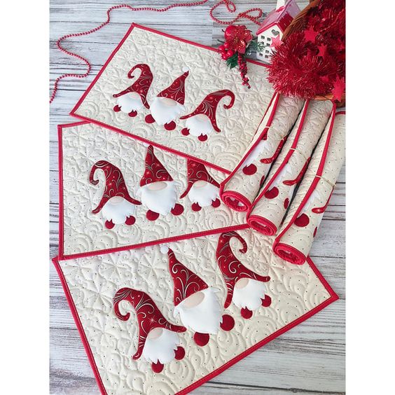 Christmas Gnome CLA21112380 Quilted Placemats