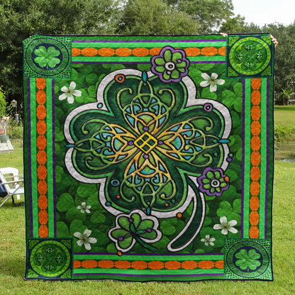 Clover ML310517 Quilt Blanket