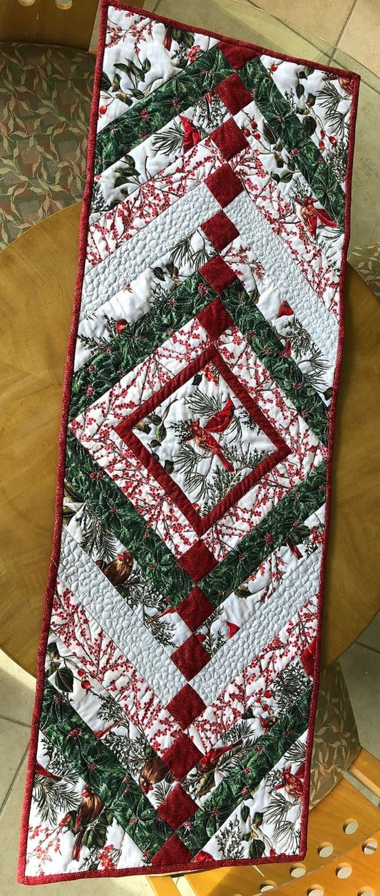 Cardinal Pattern CLA08122315 Quilted Table Runner