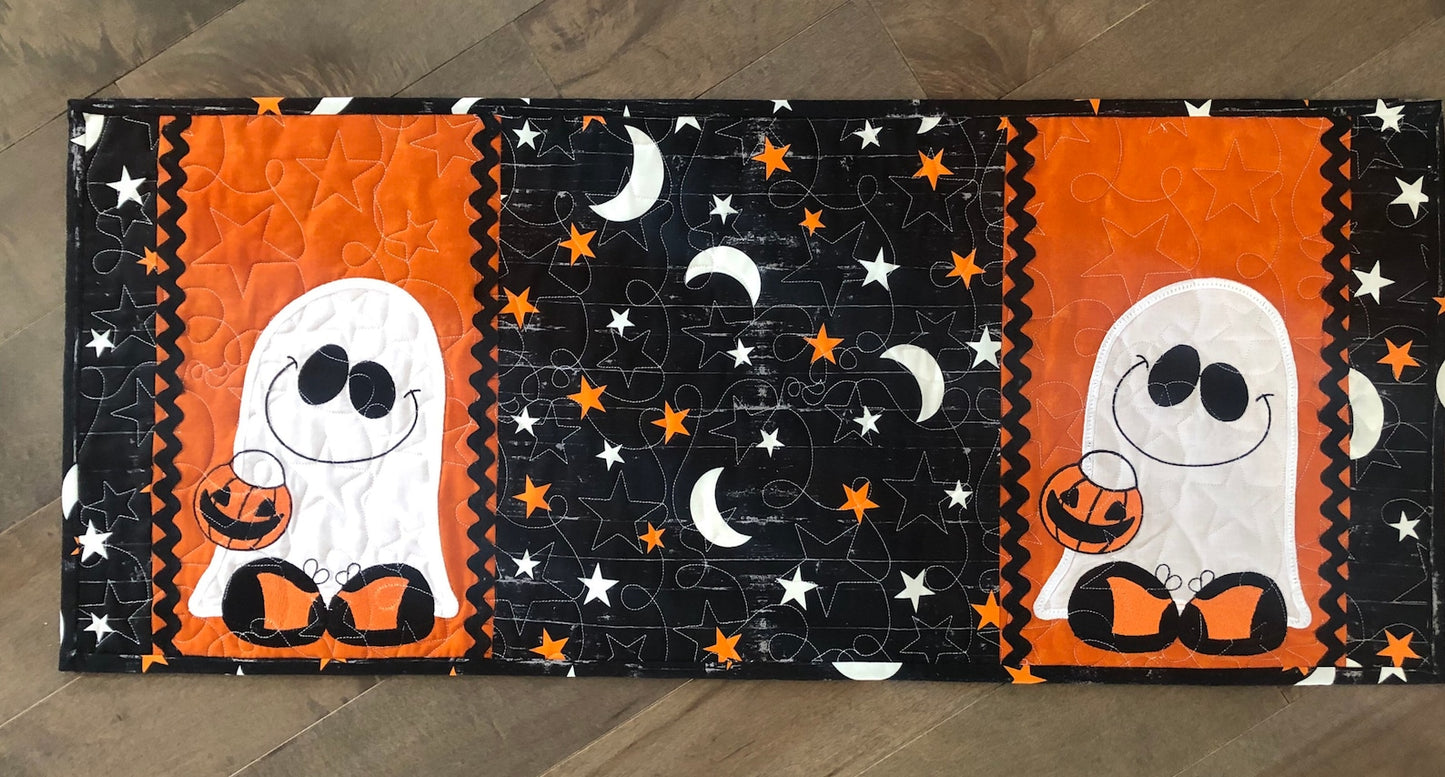 Halloween CLA150324063 Quilted Table Runner