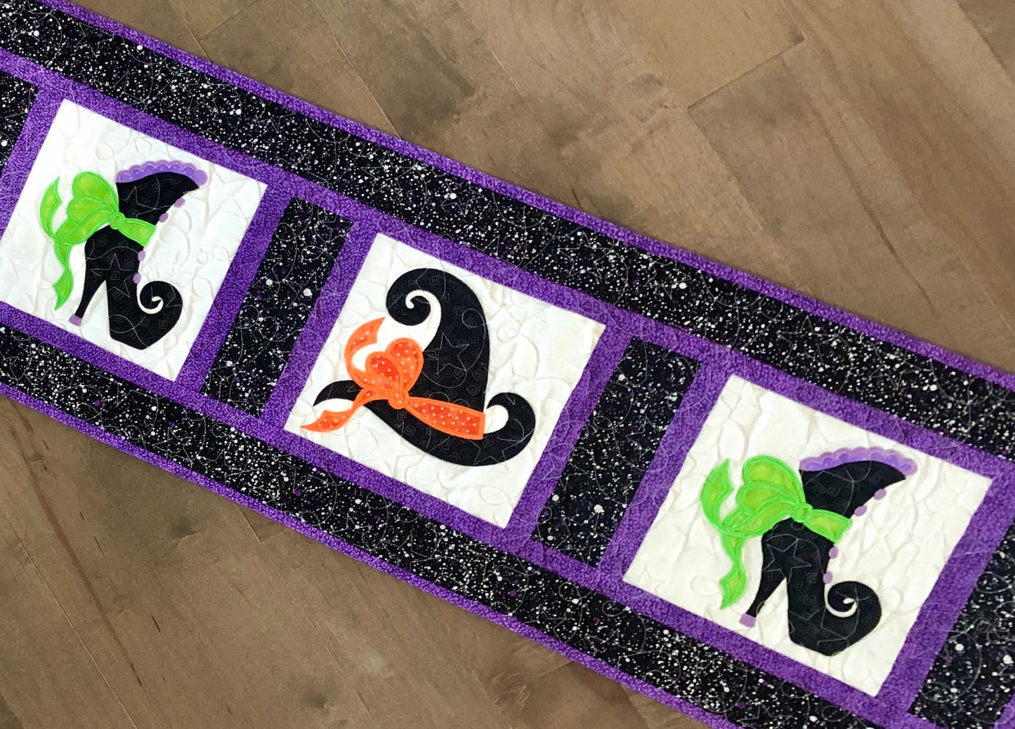 Halloween CLA150324070 Quilted Table Runner