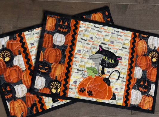 Halloween Cat CLA150324072 Quilted Table Runner