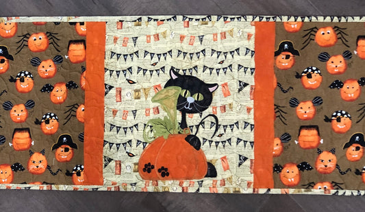 Halloween Cat CLA150324071 Quilted Table Runner