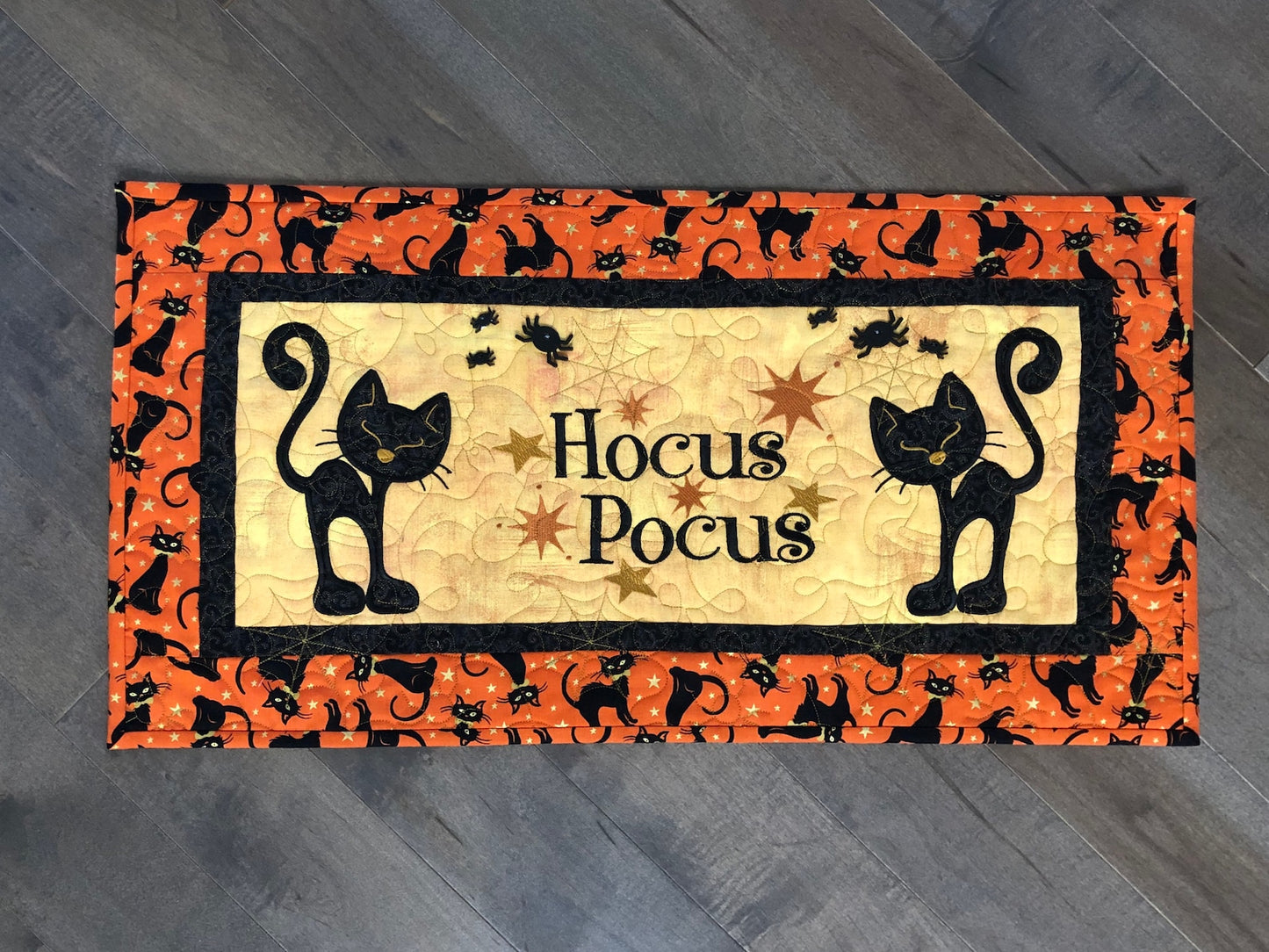 Halloween Cat CLA150324060 Quilted Table Runner