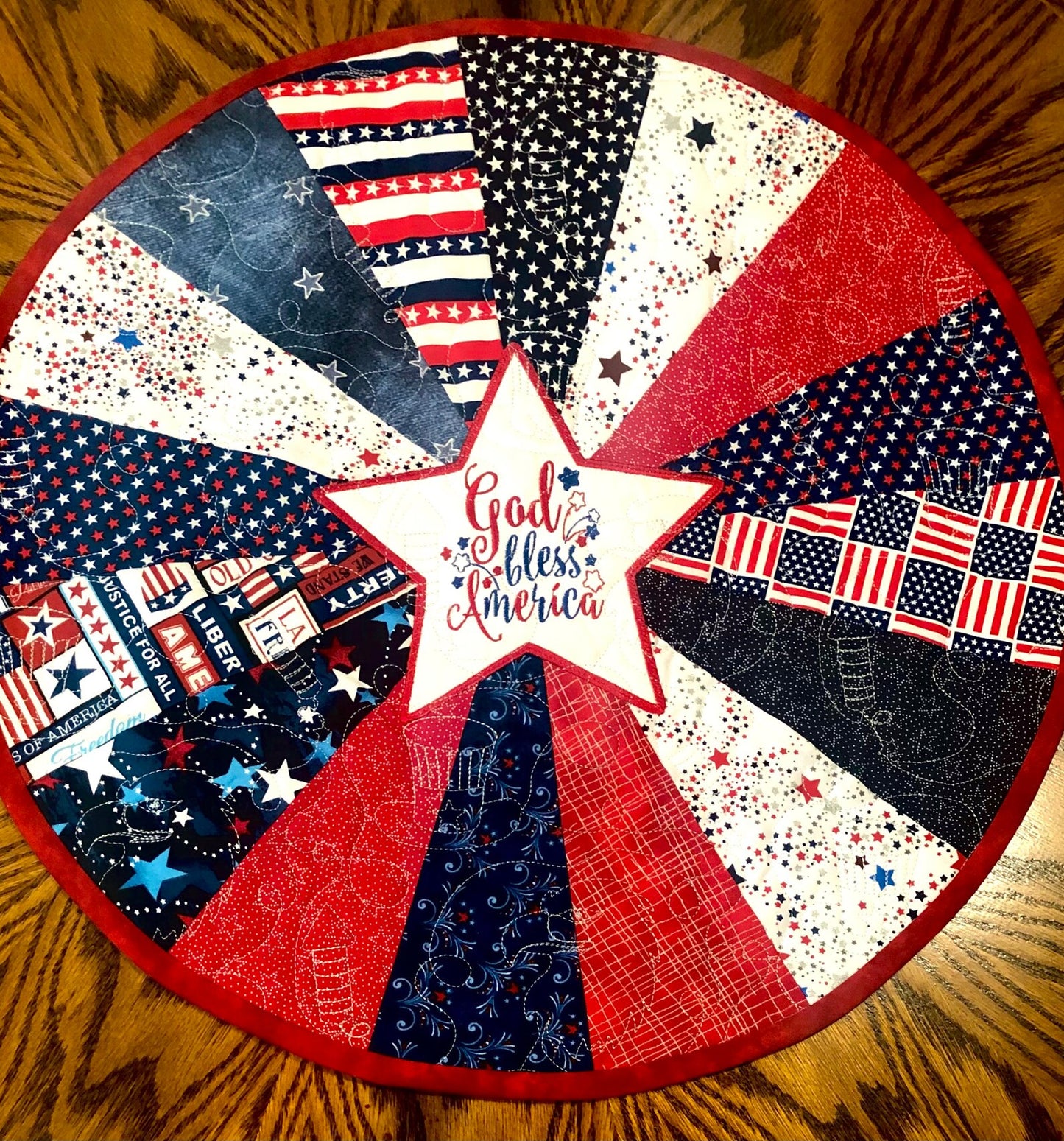 Patriotic CLA130324066 Quilted Round Mat