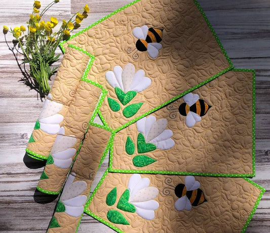 Bee CLA120324177 Quilted Placemats