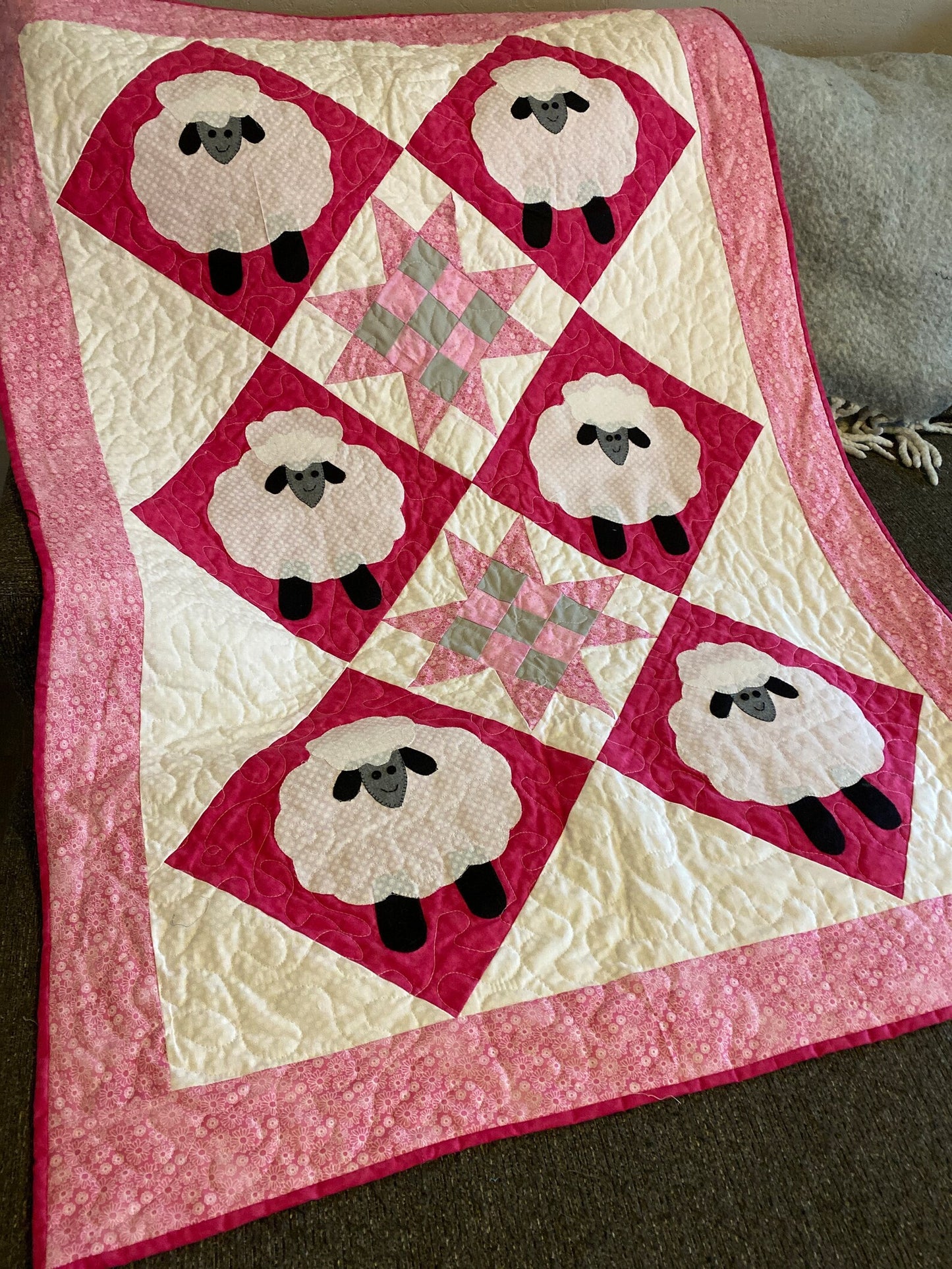 Sheep CLA120324061 Quilt Blanket