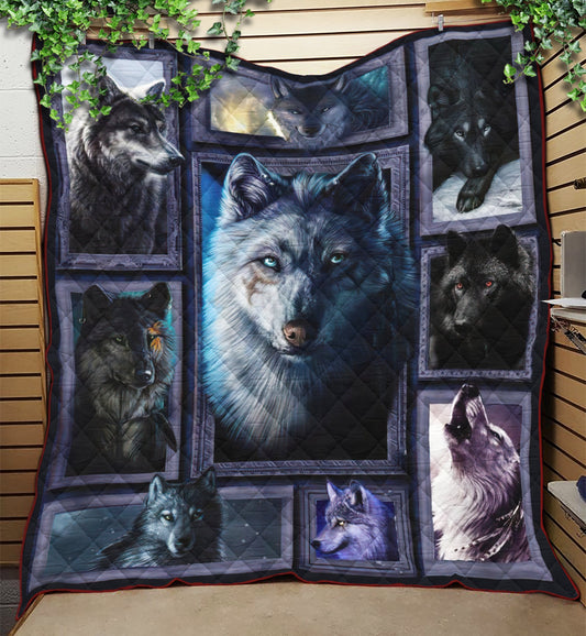 Wolf HM041107D Quilt Blanket